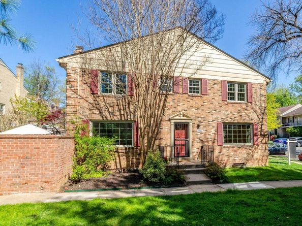 3032 Seven Oaks Place, Falls Church VA 22042