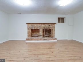3032 Seven Oaks Place, Falls Church VA 22042