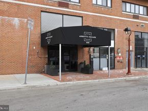 200 Lombard Street 717, Philadelphia PA 19147