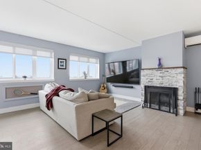 200 Lombard Street 717, Philadelphia PA 19147
