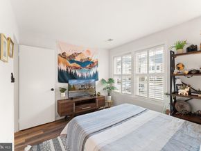 3322 Lakeside View Drive 33, Falls Church VA 22041