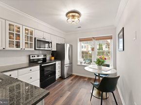 3322 Lakeside View Drive 33, Falls Church VA 22041