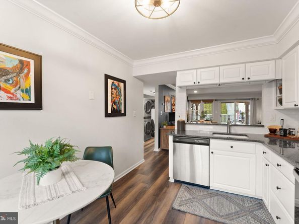 3322 Lakeside View Drive 33, Falls Church VA 22041