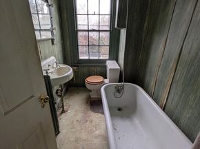 205 E Evergreen Avenue, Philadelphia PA 19118