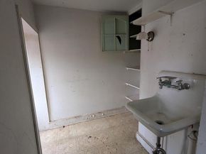 205 E Evergreen Avenue, Philadelphia PA 19118