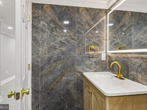 1459 N Edgewood Street, Philadelphia PA 19151