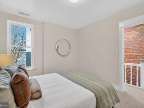 654 Acker Place NE, Washington DC 20002