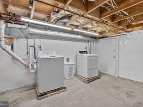 654 Acker Place NE, Washington DC 20002