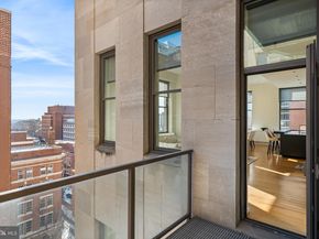 210 W Washington Square 6SW, Philadelphia PA 19106