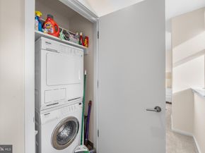 210 W Washington Square 6SW, Philadelphia PA 19106