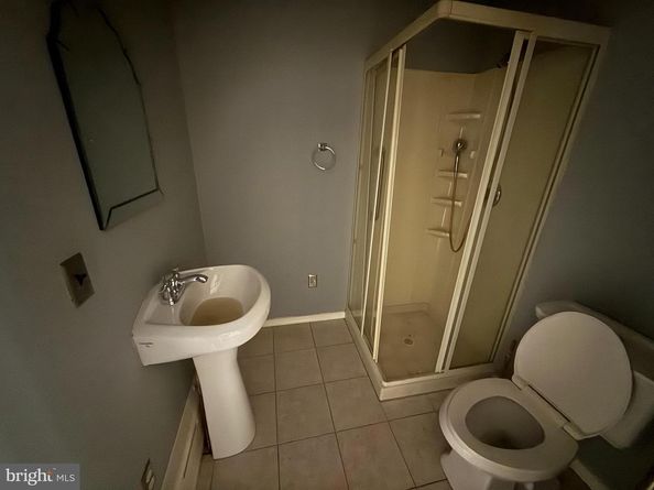 319 Mercy Street, Philadelphia PA 19148