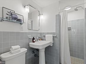 3900 Watson Place NW A 8E, Washington DC 20016