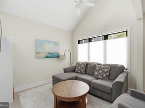 2331 N Underwood Street, Arlington VA 22205