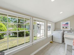 2331 N Underwood Street, Arlington VA 22205