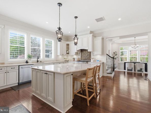 609 Kingsley Road SW, Vienna VA 22180
