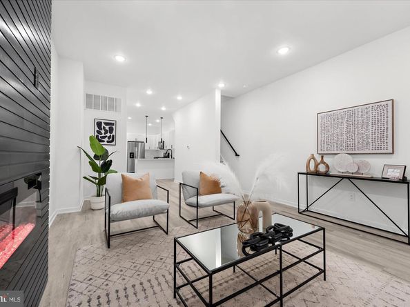 524 E Penn Street, Philadelphia PA 19144