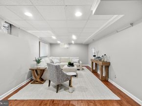 21112 Midday Lane, Sterling VA 20164