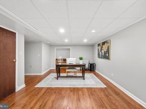 21112 Midday Lane, Sterling VA 20164