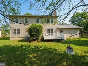 21112 Midday Lane, Sterling VA 20164