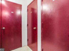 21439 Valley Forge Circle 1439, King Of Prussia PA 19406