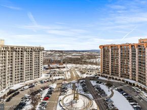 21439 Valley Forge Circle 1439, King Of Prussia PA 19406