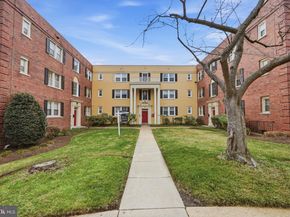 3909 Pennsylvania Avenue SE 302, Washington DC 20020