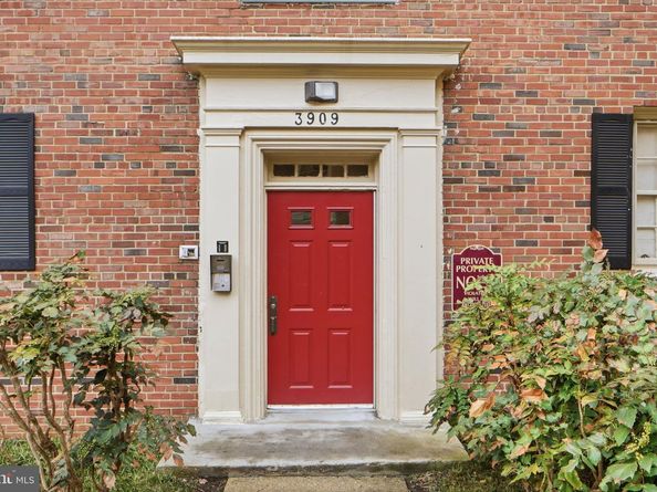 3909 Pennsylvania Avenue SE 302, Washington DC 20020