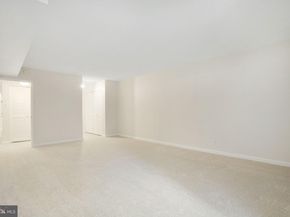 3800 Fairfax Drive 213, Arlington VA 22203