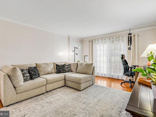 4628 28TH Road S A, Arlington VA 22206