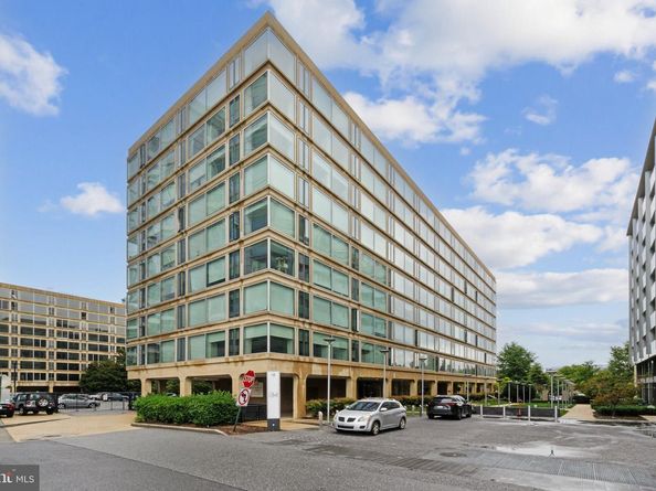 1101 3rd Street SW 706, Washington DC 20024