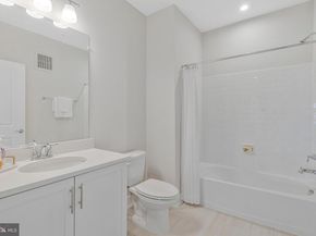 2320 Field Point Road 4408, Herndon VA 20171