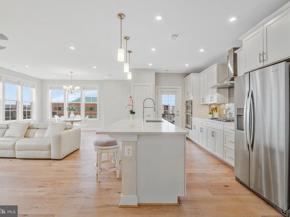 2320 Field Point Road 4408, Herndon VA 20171