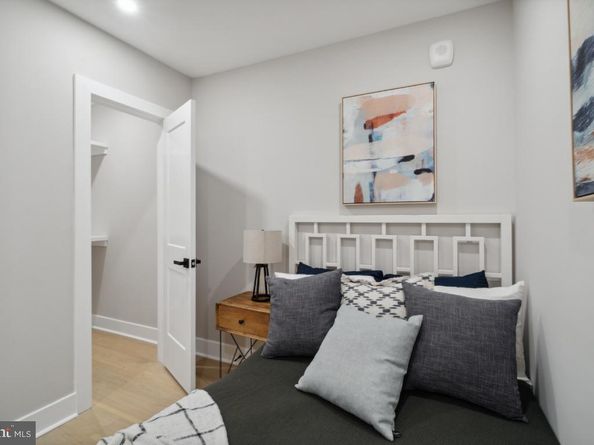 1013 17TH Place NE 8, Washington DC 20002