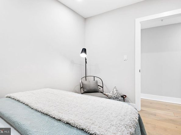 1013 17TH Place NE 5, Washington DC 20002