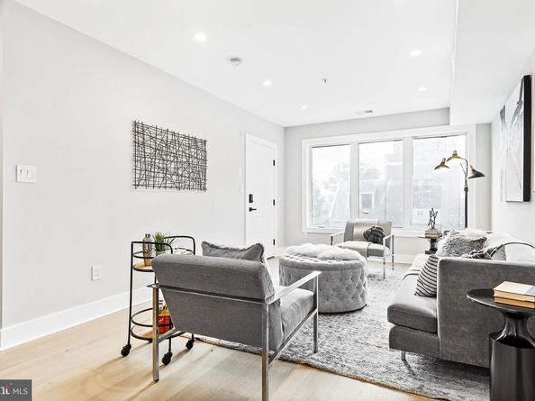 1013 17TH Place NE 5, Washington DC 20002