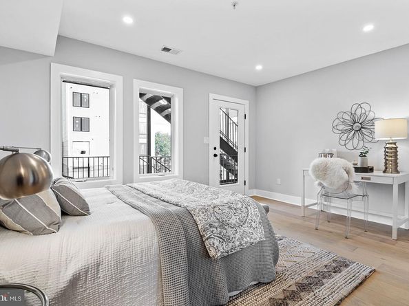 1013 17TH Place NE 5, Washington DC 20002