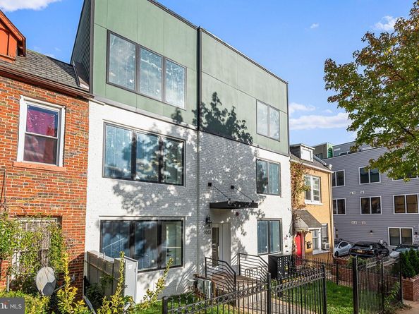 1013 17TH Place NE 5, Washington DC 20002