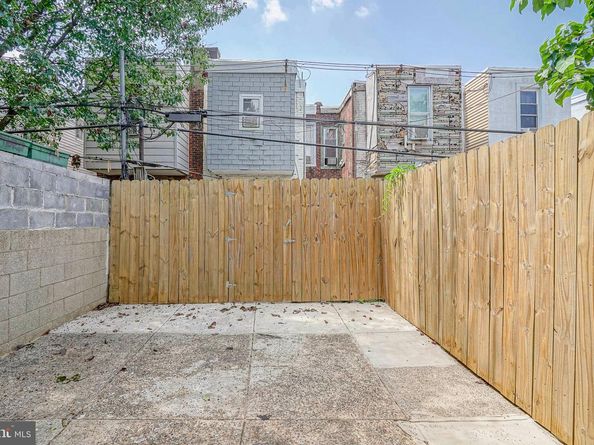 2010 S Croskey Street, Philadelphia PA 19145
