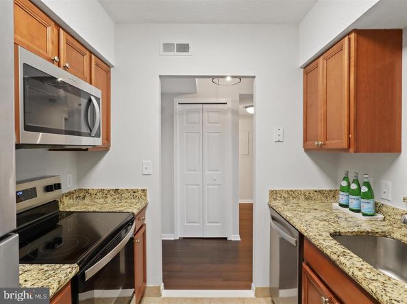5505 Seminary Road 709N, Falls Church VA 22041