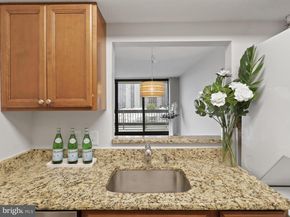 5505 Seminary Road 709N, Falls Church VA 22041