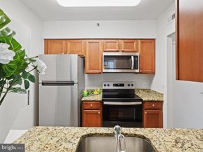 5505 Seminary Road 709N, Falls Church VA 22041
