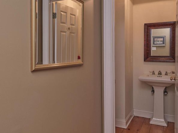 6950 Upper York Road, New Hope PA 18938