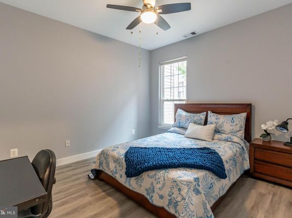 1530 Spring Gate Drive 9121, Mclean VA 22102