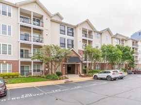 1530 Spring Gate Drive 9121, Mclean VA 22102