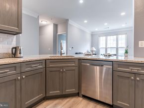 1530 Spring Gate Drive 9121, Mclean VA 22102