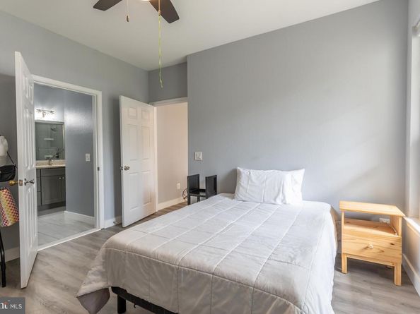 1530 Spring Gate Drive 9121, Mclean VA 22102