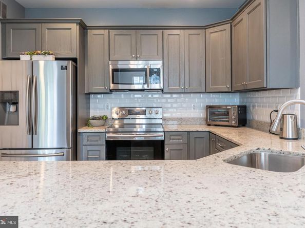 1530 Spring Gate Drive 9121, Mclean VA 22102