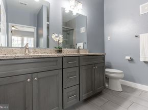 1530 Spring Gate Drive 9121, Mclean VA 22102