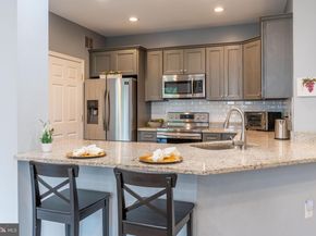 1530 Spring Gate Drive 9121, Mclean VA 22102