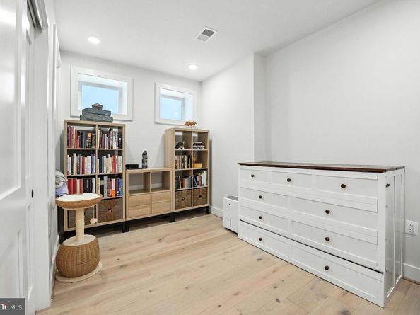 2829 13TH Street NW 1, Washington DC 20009